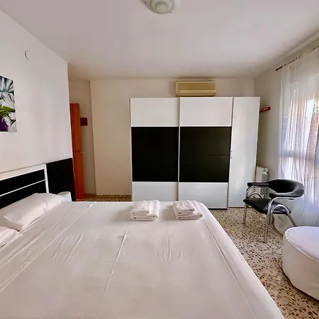 Esplendido Apartamento Con Wifi Granada Esterno foto